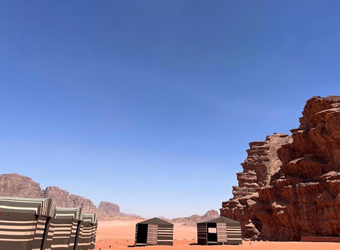 Hotel Bedouin Bunch Camp Wadi Rum Exterior foto